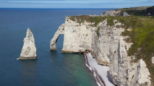 tesson,les piliers de la mer,récit,littérature française,stacks,alpinisme,voyage,exploration,aventure,culture