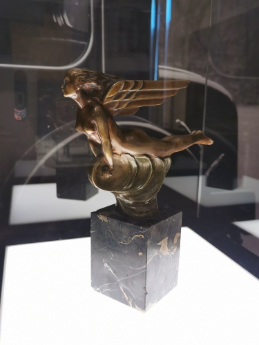 art déco,2025,exposition,le style d’une société en pleine mutation,modernité,fondation roi baudouin,vases,objets,sculptures,photographies,reliures,musée belvue,bruxelles