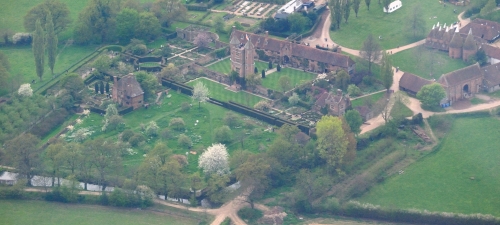 Mak Sissinghurst_Castle_Garden_aerial_view.jpg