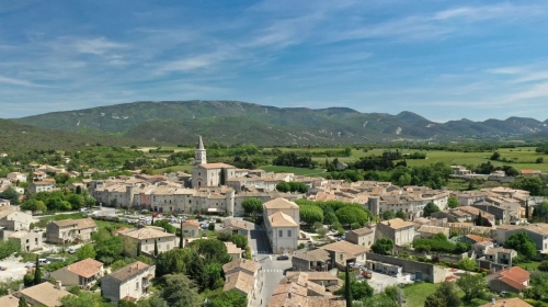 taulignan,drôme provençale,musée de la soie,exposition,mme de sévigné,la marquise s'invite au musée,soie,sériciculture,filature,moulinage,tissage,patrimoine